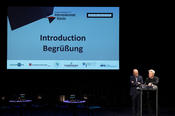 Jürgen Brokoff and Matthias Warstat open the annual conference 2022 "Poetics of Intervention"